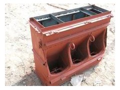 养猪设备-产床-猪槽模具-水泥猪槽-饲料机械图1